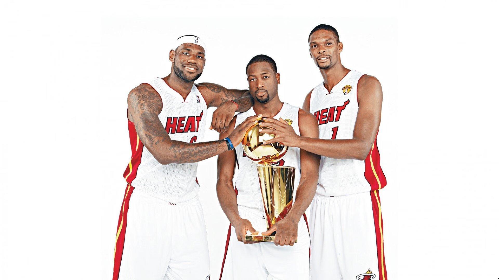 李凯尔爆发难挽败局！男篮五分之差憾负强敌